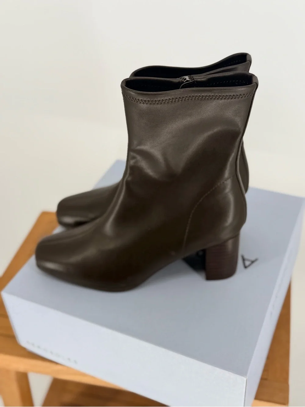 Aerosoles Women's Brown Square-Toe Ankle Boots MILEY STRETCH SIZE 8W
